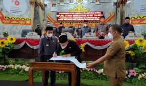DPRD LAMPURA MENGGELAR 4 EMPAT SIDANG PARIPURNA SEKALIGUS
