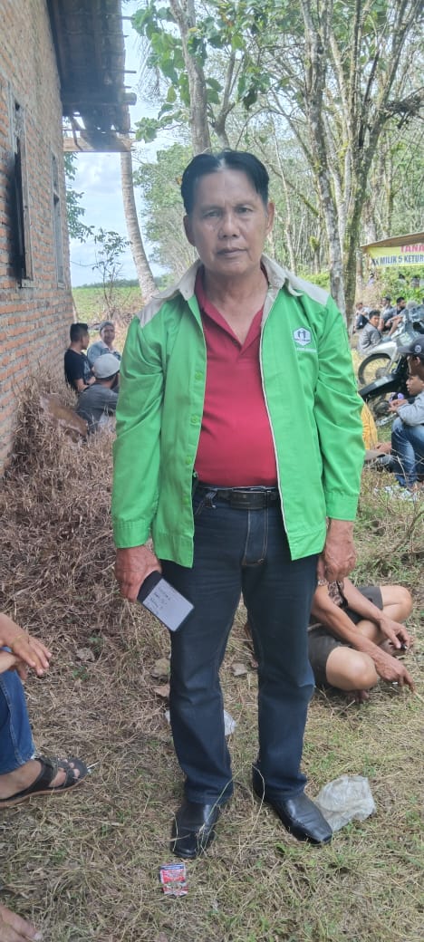 Tersinggung Pernyataan Juarno, Masyarakat 5 Keturunan Bandardewa Tebang Pohon Karet Diluar HGU PT HIM