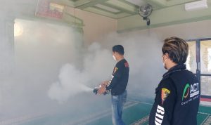 Ormas BIDIK Lamteng Bersama ACT implementasikan Fogging Disinfektan di Masjid At Taqwa