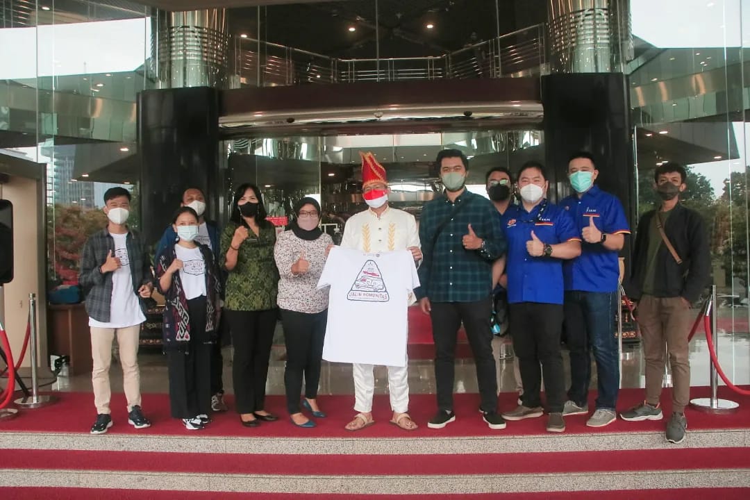Menparekraf Sandiaga Uno Lepas Tim Jalin Komunitas