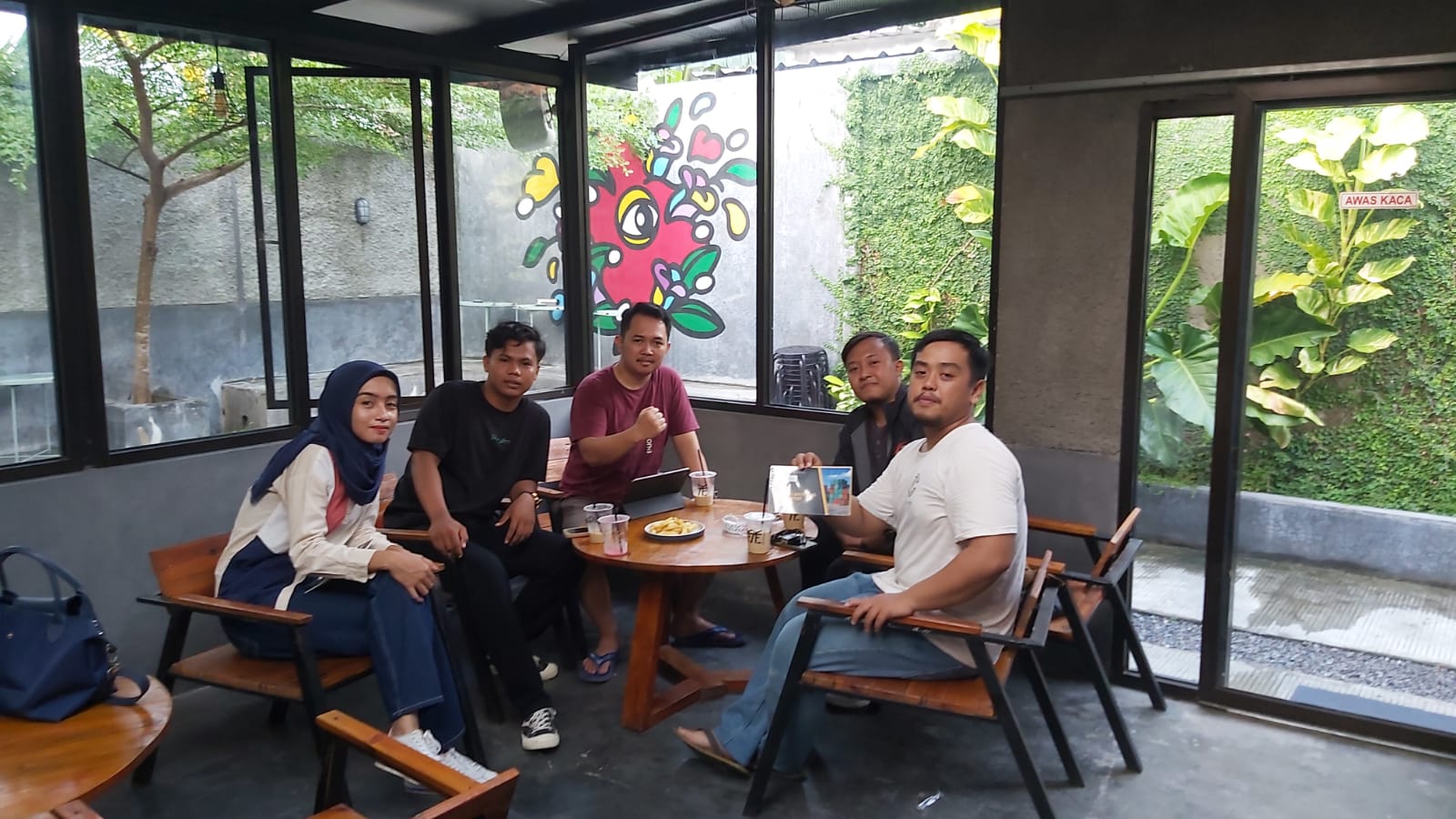 Bantu Petani Pasarkan Produk Lokal ke Luar Negeri