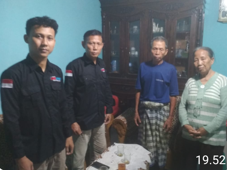Owner Zonalampung Kunjungi Rumah Korban Kebakaran