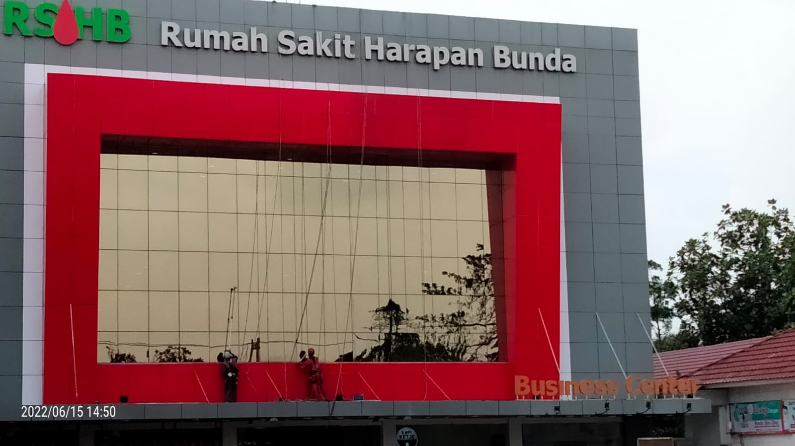 Tidak Dilayani Secara Prima, Seorang Warga Seputih Jaya Keluhkan Buruknya Pelayanan RS Harapan Bunda