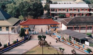 Satu Anggota SMSI Lampura Daftarkan Diri Jadi Calon Mahasiswa UMKO Satu Anggota SMSI Lampura Daftarkan Diri Jadi Calon Mahasiswa UMKO