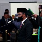 Gantikan Nasrul Arif, Agus Cik Jabat Ketua DPRD Pesisir Barat