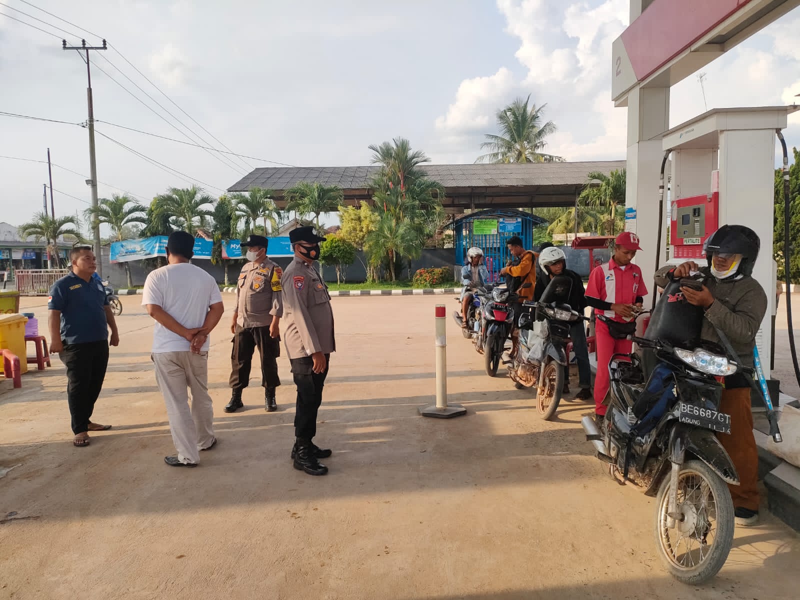 BBM Subsidi Naik, Polisi Jaga Ketat SPBU di Lampung Tengah
