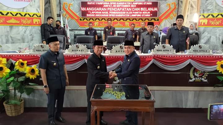 DPRD Lampung Utara Gelar Sidang Paripurna mengenai Pembahasan Nota Keuangan Atas Rancangan Perubahan APBD