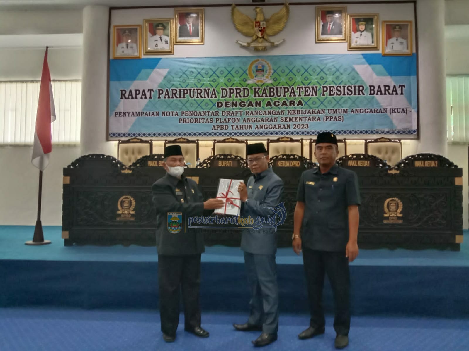 DPRD Pesibar Gelar Paripurna Penyampaian Nota Pengantar Ranperda APBD -P tahun Anggaran 2022