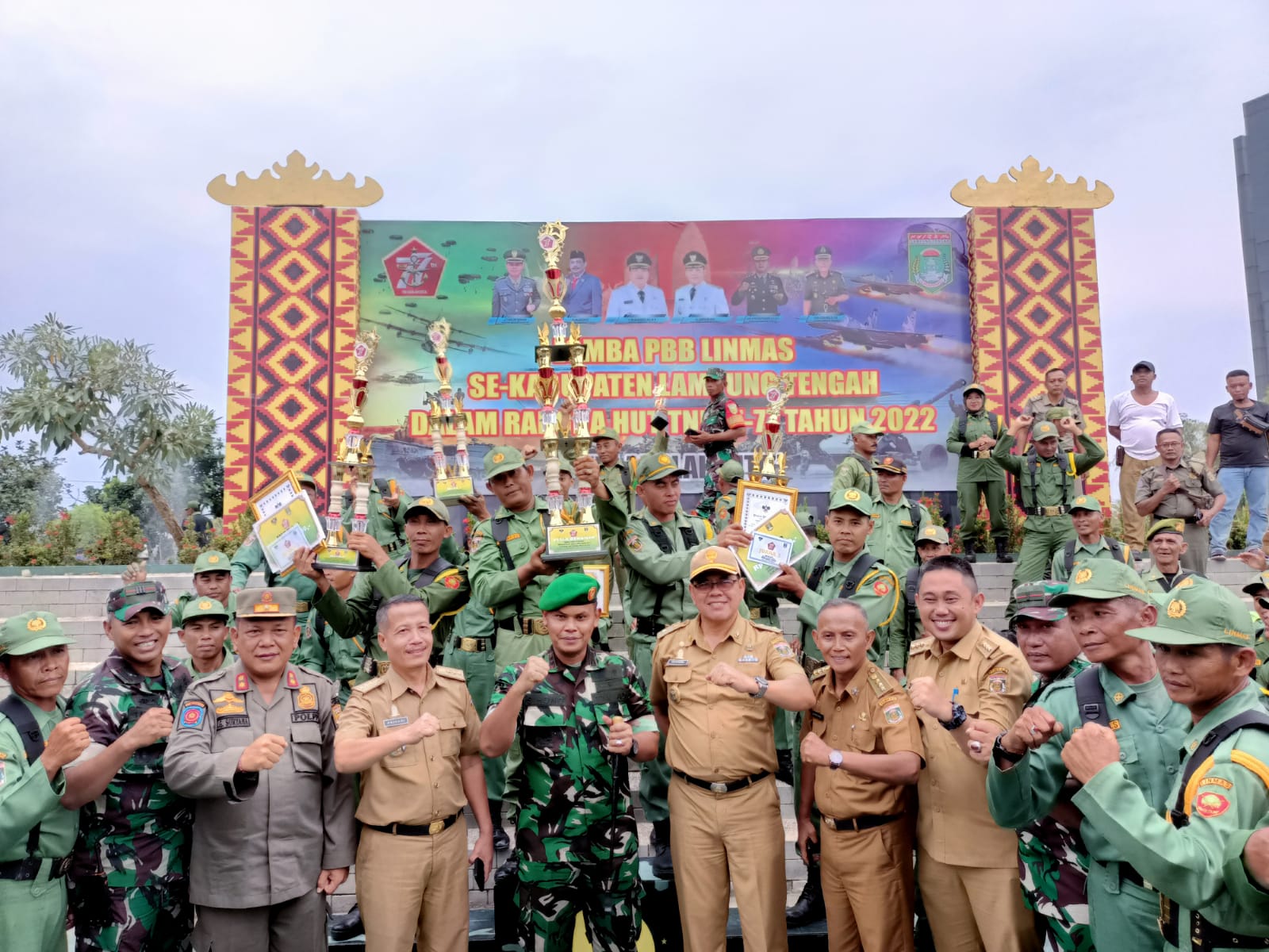 Lomba PBB Hansip se-Lampung Tengah Meriahkan HUT Kodim 0411/KM ke-77