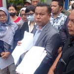 Viral Kini Warga Jatiwarna Ramai Ramai Laporkan Bripka Madih ke Polres Metro Bekasi