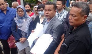 Viral Kini Warga Jatiwarna Ramai Ramai Laporkan Bripka Madih ke Polres Metro Bekasi