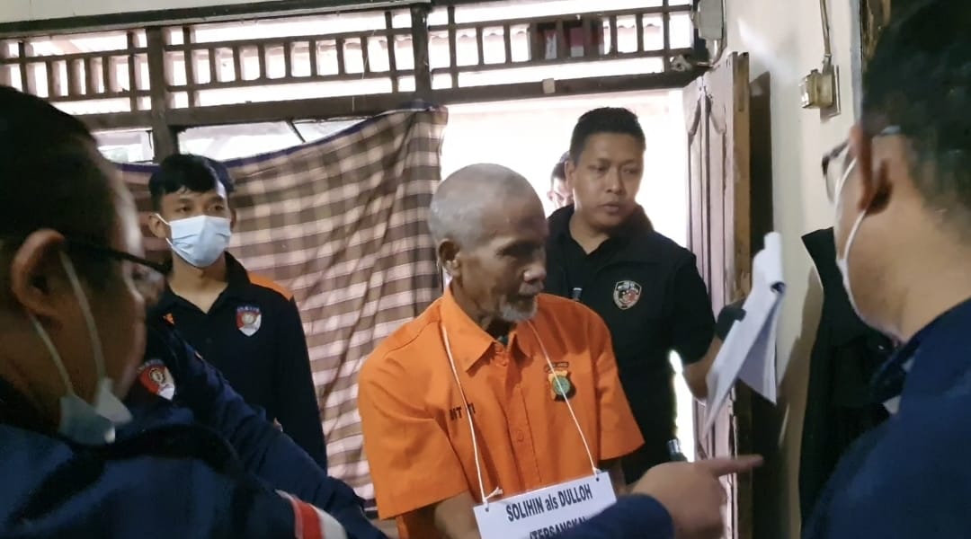 Rekonstruksi Kasus Serial Killer Wowon Cs di Bekasi Tersangka di Soraki Emak2