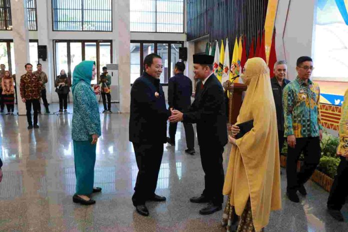 Gubernur Arinal Mengukuhkan Kepala Perwakilan BKKBN Provinsi Lampung