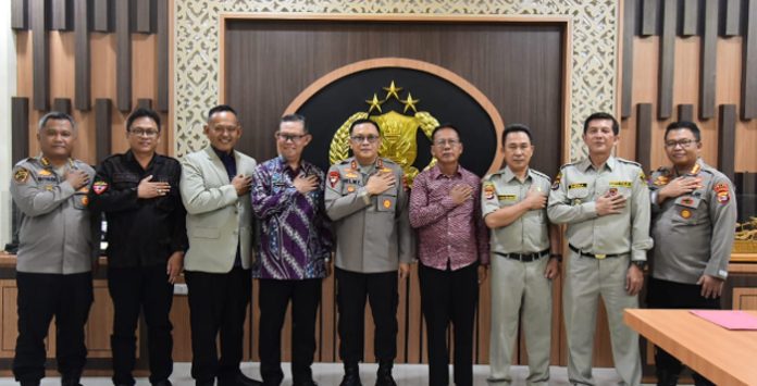 Mingrum Gumay Dampingi PD KBPP Polri Audiensi Bersama Kapolda Lampung