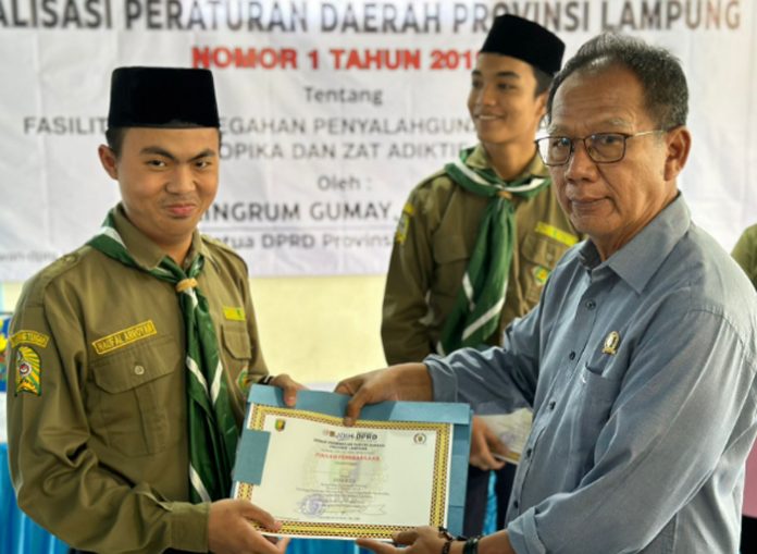 Ketua DPRD Lampung Gelar Sosperda di SMA MBS Poncowati