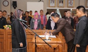 Wagub Chusnunia Melantik dan Mengambil Sumpah Jabatan 6 Pejabat Pimpinan Tinggi Pratama di Lingkungan Pemprov Lampung