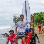 Peselancar asal Indonesia berhasil menjadi juara World Surfing League (WSL) Krui Pro QS 5000 dikelas Men’s Junior