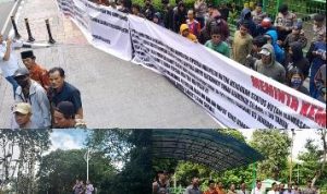 RATUSAN MASSA DARI ALIANSI MASYARAKAT SUMATERA (AMS) MENYAMBANGI GEDUNG KEMENTERIAN RI-KLHK