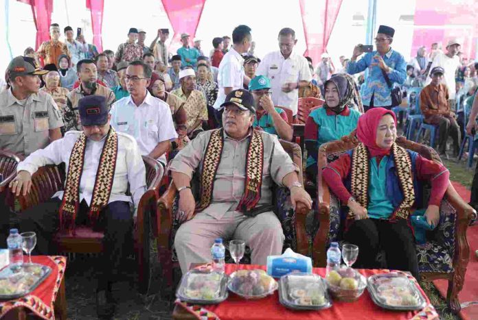 Gubernur Arinal Hadiri Pameran Hasil Karya Mahasiswa KKN Siger Berjaya 2023