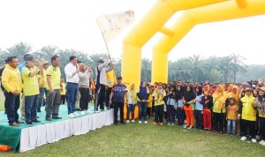 Bupati Musa Didampingi Ketua Kormi Hadiri Jalan Sehat di Kecamatan Pubian