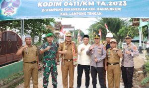 Bupati Lampung Tengah Musa Ahmad Hadiri Acara Penutupan Karya Bakti TNI