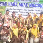 Hj. Mardiana Musa Ahmad Mengajak Anak-anak PAUD dan SD di Kecamatan Seputih Agung Belajar Sambil Bermain Seputar Kepramukaan Hj. Mardiana Musa Ahmad Mengajak Anak-anak PAUD dan SD di Kecamatan Seputih Agung Belajar Sambil Bermain Seputar Kepramukaan