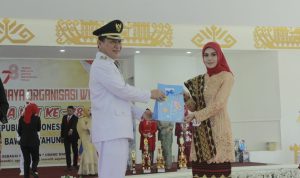 Ketua Tim Pengerak PKK Herlinawti Mengajak Budayak Menjadi Indentitas Bangsa