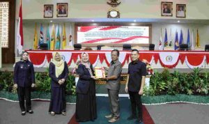 Wagub Chusnunia Sampaikan Rancangan KUA-PPAS TA 2024 dalam Rapat Paripurna DPRD Lampung