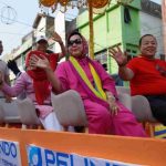 Gelar Kirab Marching Band dan Pawai Kendaraan Hias, Gubernur dan Ketua PDBI Ikuti Pawai Kendaraan