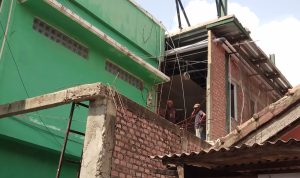 Tidak Memakai Peralatan Yang Memadai, Pembangunan RS. Mitra Mulia Husada Dikeluhkan Menganggu