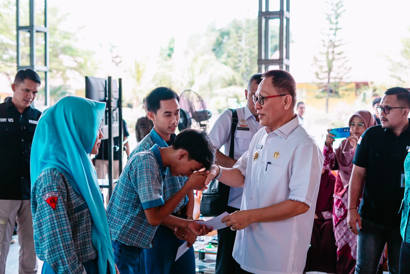 Siswa SMA N 1 Banjar Agung Hafal Surat Al Fatehah Beserta Artinya, Pj Bupati Tuba Sebut Inilah Salah Satu Generasi Unggul dan Agamis