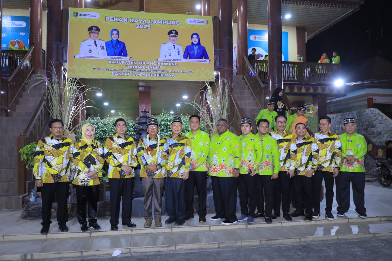 Penjabat Bupati Tuba Drs Qudrotul Ikhwan MM Hencar Promosikan UMKM Kabupaten Tulang Bawang Saat Grand Opening PRL 2023