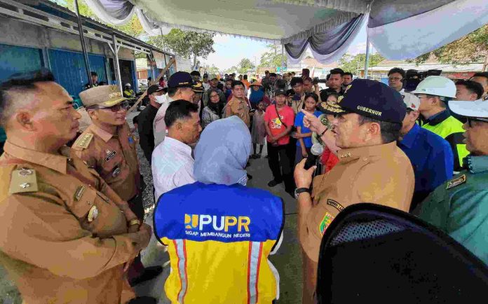 Arinal Djunaidi Cek Progres Perbaikan Jalan Kota Gajah – Simpang Randu – Seputih Surabaya