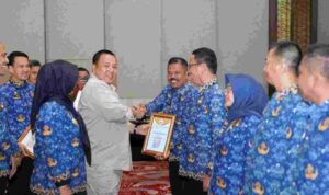 Gubernur Arinal Ajak Semua Pihak Perkuat Pengawasan terhadap Penyelundupan TSL di Pulau Sumatera Gubernur Arinal Ajak Semua Pihak Perkuat Pengawasan terhadap Penyelundupan TSL di Pulau Sumatera