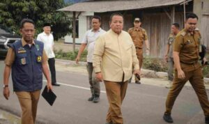 Gubernur Arinal Tinjau Perbaikan Jalan di Kabupaten Lampung Selatan Gubernur Arinal Tinjau Perbaikan Jalan di Kabupaten Lampung Selatan