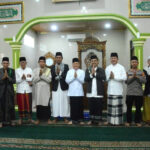 Pj Sekda Lamteng Laksanakan Shalat Idul Adha di Masjid Syuhada Gunung Sugih