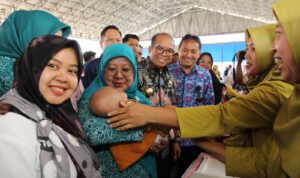 Pj. Gubernur Samsudin dan Ibu Maidawati Tinjau Penanggulangan Stunting dan Posyandu di Kecamatan Purbolinggo Lampung Timur
