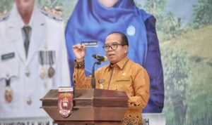 Pj. Gubernur Samsudin Beri Pengarahan Terkait Netralitas ASN dalam Pilkada Serentak 2024 di Lampung Barat
