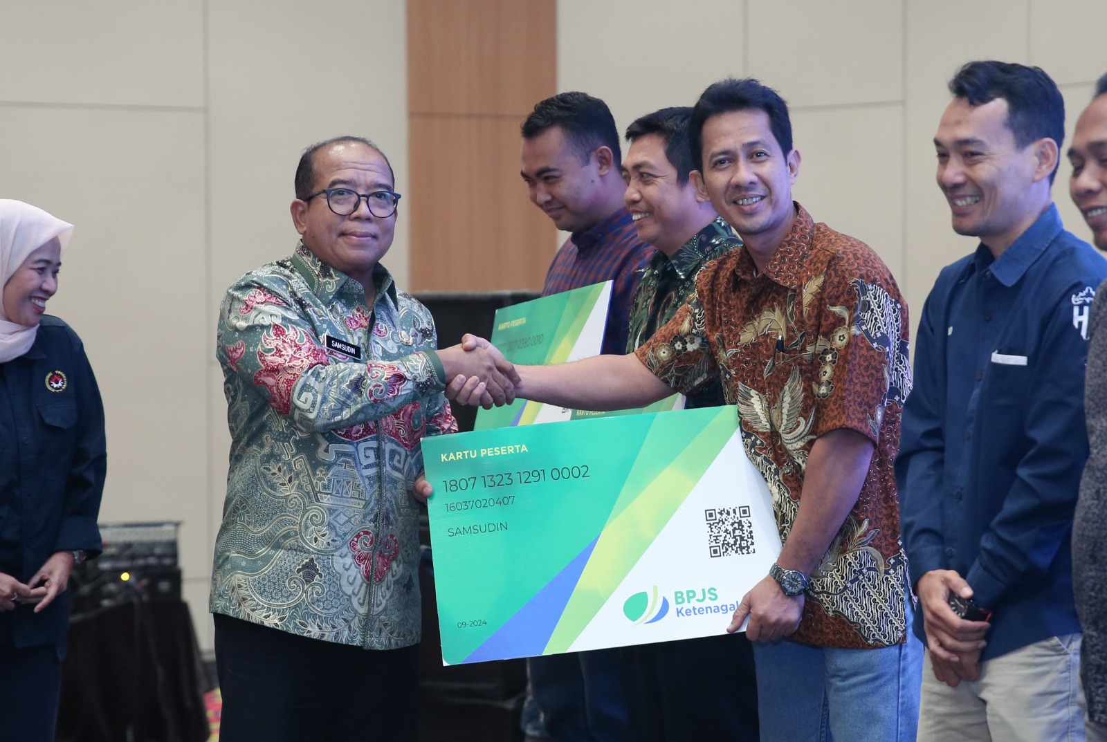 Pj. Gubernur Samsudin Luncurkan Jamsostek untuk 18.612 Pekerja Rentan Melalui Dana Bagi Hasil Sawit bagi 5 Kabupaten di Provinsi Lampung