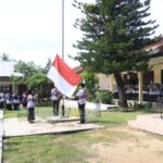 Bupati Agus Istiql Pimpin Upacara Hut PGRI dan Hari Guru Ke -79