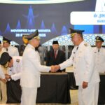 Gubernur Lampung Rahmat Mirzani Djausal dan Mantan Pj. Gubernur Samsudin Lakukan Serah Terima Jabatan di Jakarta, Diikuti Sertijab Ketua TP PKK dari Ibu Maidawati Samsudin kepada Ibu Purnama Wulan Sari Mirzani Djausal