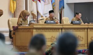 Gubernur Rahmat Mirzani Djausal Sampaikan Visi “Bersama Lampung Maju Menuju Indonesia Emas” dan 18 Program Kerja dalam Briefing Perdana yang Diikuti Kepala OPD di Lingkungan Pemerintah Provinsi Lampung Gubernur Rahmat Mirzani Djausal Sampaikan Visi “Bersama Lampung Maju Menuju Indonesia Emas” dan 18 Program Kerja dalam Briefing Perdana yang Diikuti Kepala OPD di Lingkungan Pemerintah Provinsi Lampung