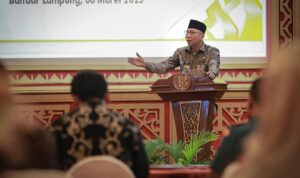 Gubernur Mirza Pimpin Rakor High Level Meeting TPID Bersama Kepala Perwakilan Bank Indonesia Provinsi Lampung Junanto Herdiawan dalam Rangka Menghadapi Bulan Ramadan dan Idul Fitri 1446 Hijriah Gubernur Mirza Pimpin Rakor High Level Meeting TPID Bersama Kepala Perwakilan Bank Indonesia Provinsi Lampung Junanto Herdiawan dalam Rangka Menghadapi Bulan Ramadan dan Idul Fitri 1446 Hijriah