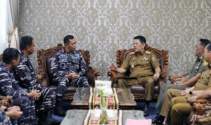 Pj. Sekdaprov M. Firsada Terima Kunjungan Kehormatan Komandan Gugus Tempur Laut Koarmada I Jakarta Laksamana Pertama Mohamad Taufik Pj. Sekdaprov M. Firsada Terima Kunjungan Kehormatan Komandan Gugus Tempur Laut Koarmada I Jakarta Laksamana Pertama Mohamad Taufik