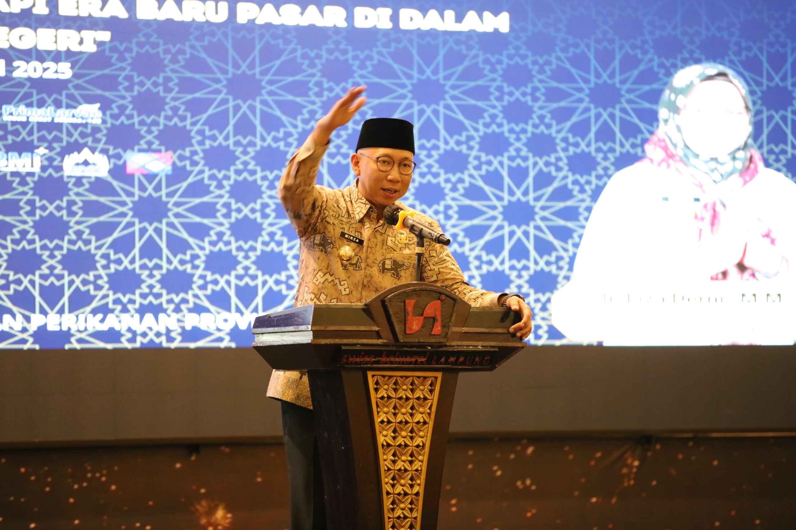 Gubernur Mirza Paparkan Tantangan Fiskal dan Upaya Peningkatan PAD Lampung dalam Raker dan RDP dengan Komisi II DPR RI dan Jajaran Kemendagri di Jakarta