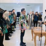 Dedi Irawan Kukuhkan Sanggar Seni Teluk Stabas Periode 2025-2030 Dedi Irawan Kukuhkan Sanggar Seni Teluk Stabas Periode 2025-2030