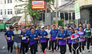 Gubernur Mirza Lepas Ribuan Peserta Smanda Fun Run 2025, Peringati HUT ke-60 Smanda Gubernur Mirza Lepas Ribuan Peserta Smanda Fun Run 2025, Peringati HUT ke-60 Smanda