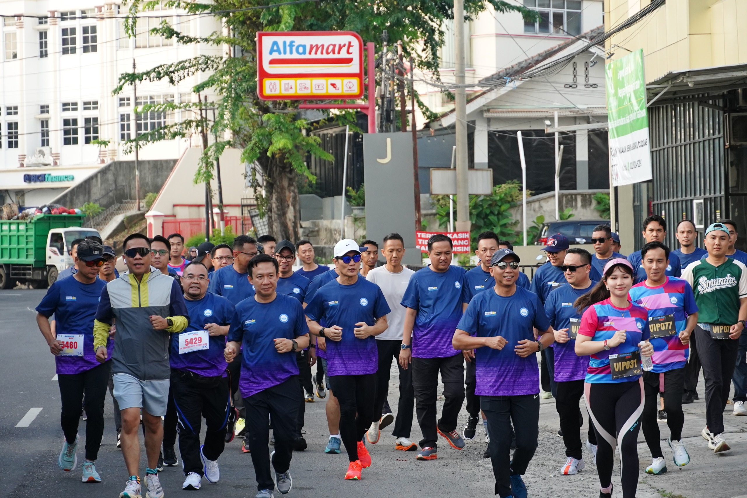Gubernur Mirza Lepas Ribuan Peserta Smanda Fun Run 2025, Peringati HUT ke-60 Smanda